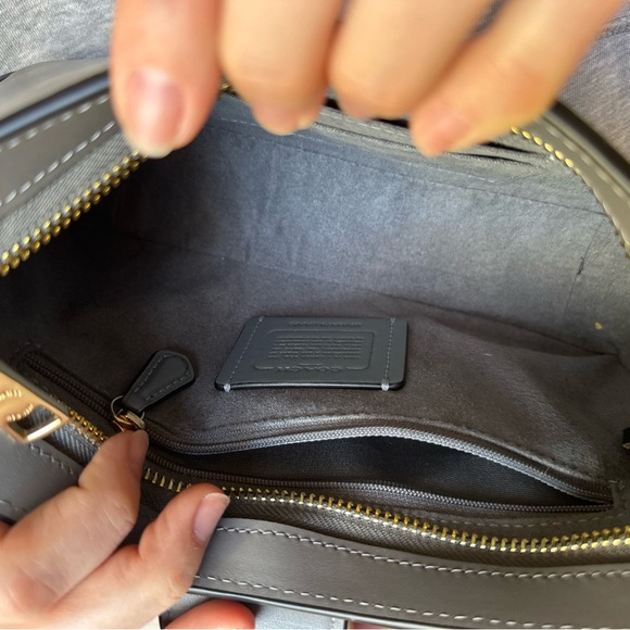 COACH Eliza women’s leather shoulder purse in Charcoal - Picture 10 of 12